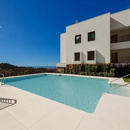 Modern Penthouse With Two Terraces, Jacuzzi And Sea, And Mountain Views, In Almazara Hills * Istan