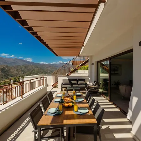 Modern Penthouse With Two Terraces, Jacuzzi And Sea, And Mountain Views, In Almazara Hills *