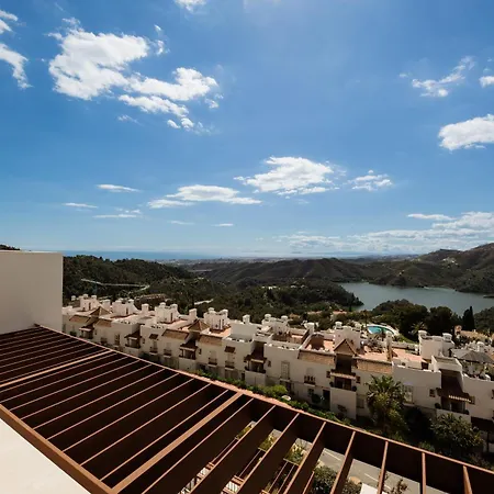 Modern Penthouse With Two Terraces, Jacuzzi And Sea, And Mountain Views, In Almazara Hills *